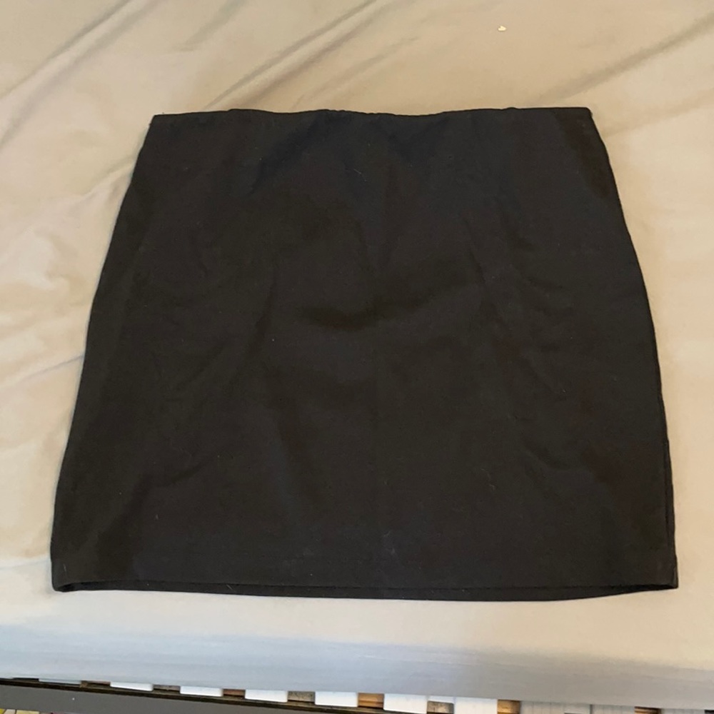 Short black skirt